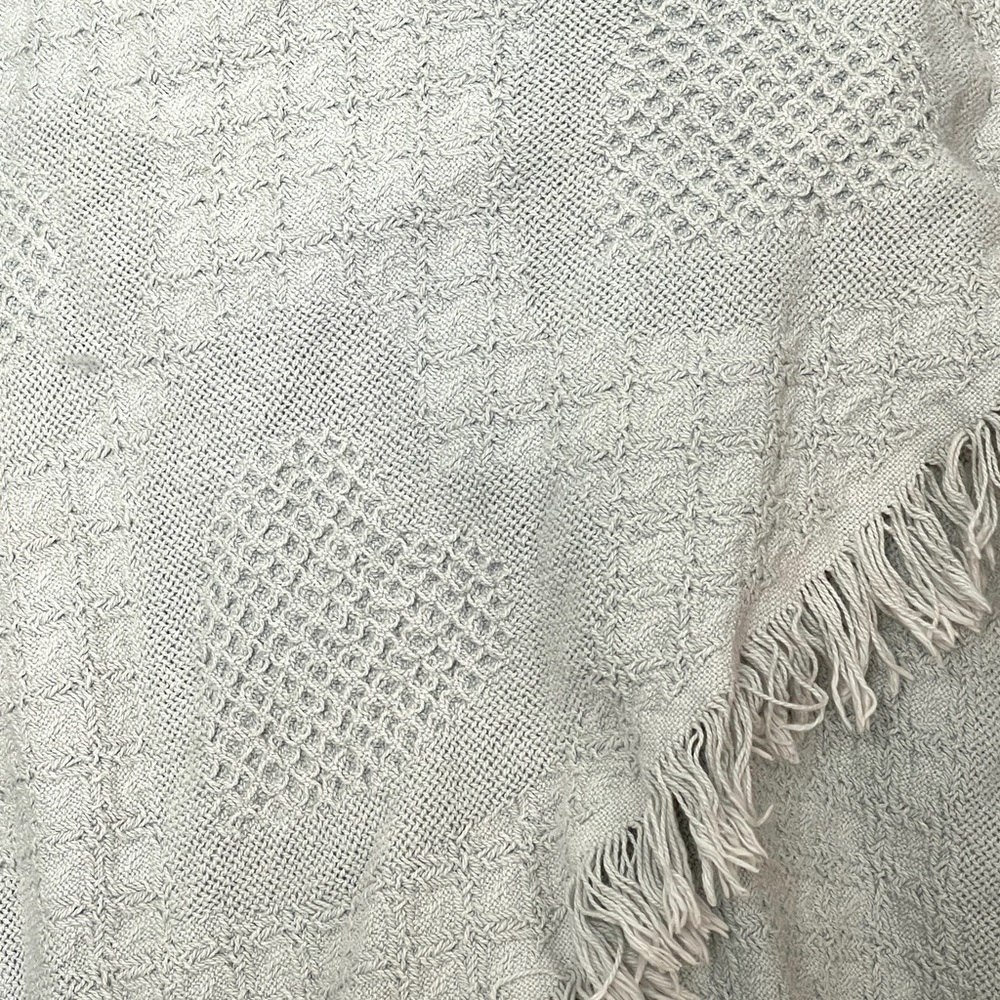 Shawl Throw Blanket vintage light sage green heart pattern - Picture 3 of 5
